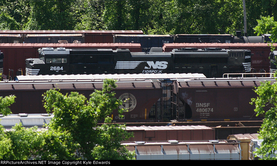 NS SD70M-2 #2684